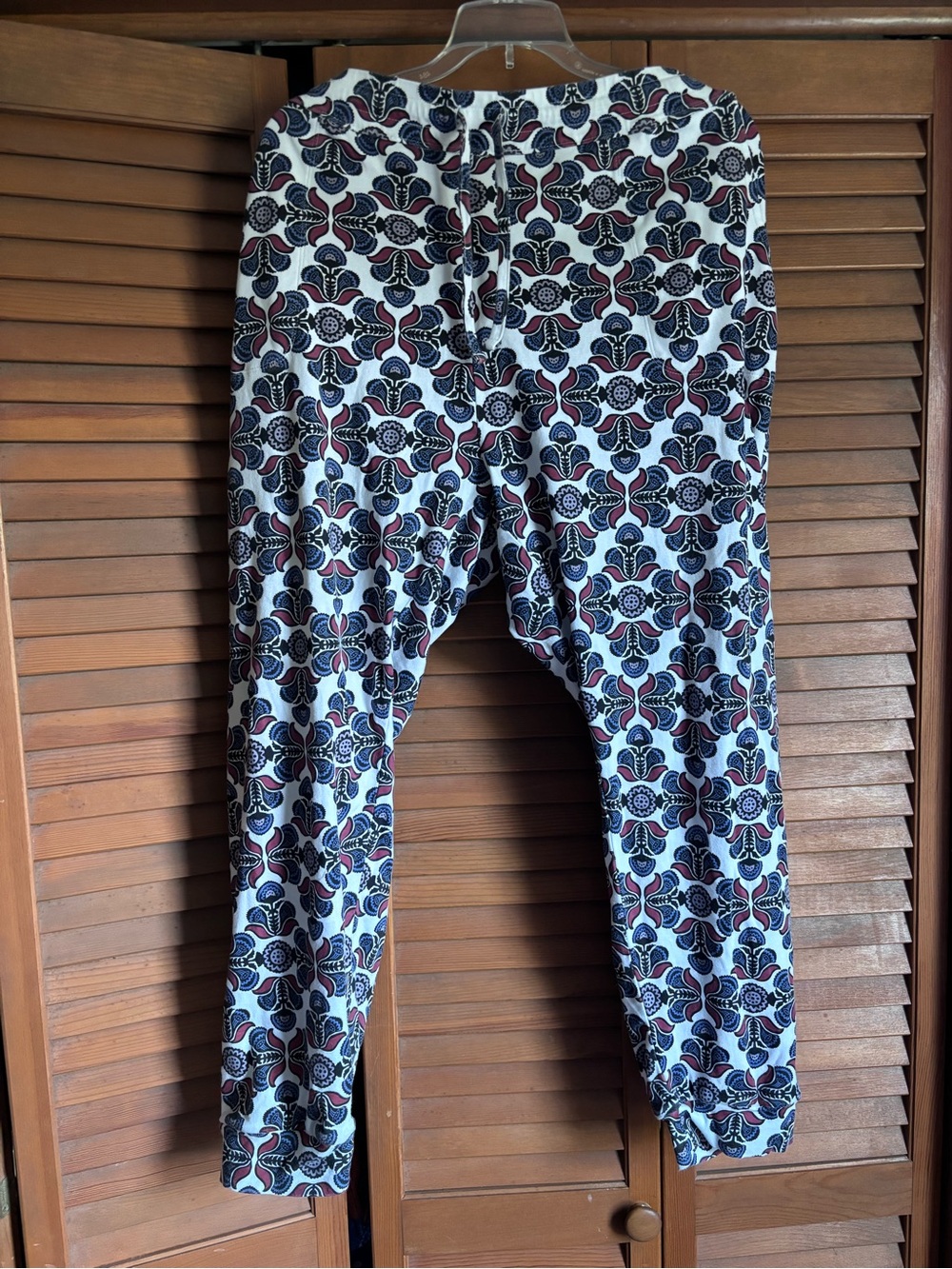 Vera Bradley White Pajama Pants with Navy & Burgundy Tile Print